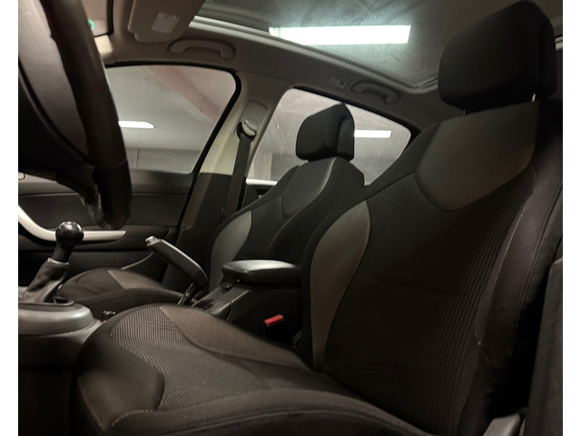 Foto 4 van Peugeot 308 1.6 VTi XT|NAP|APK08-27|Panoramadak|CruiseCntrl|Airco|Elekramen|