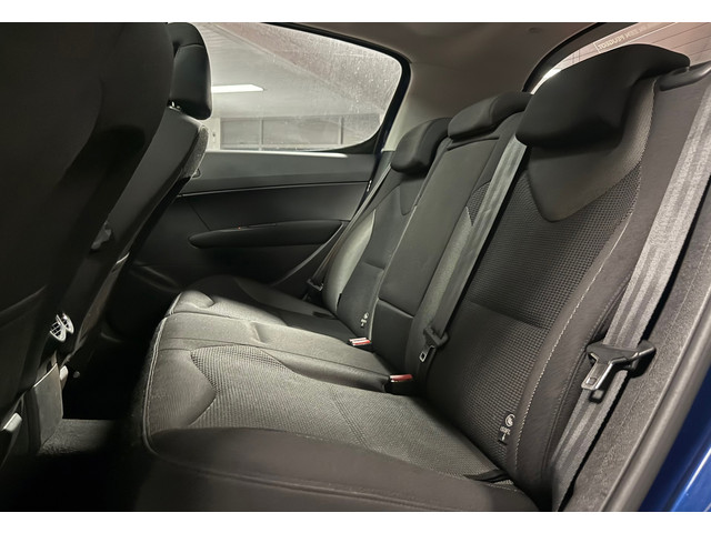 Foto 5 van Peugeot 308 1.6 VTi XT|NAP|APK08-27|Panoramadak|CruiseCntrl|Airco|Elekramen|