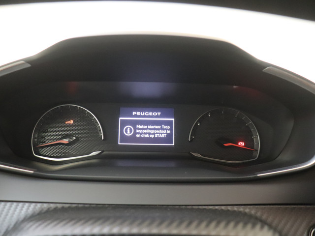 Foto 9 van Peugeot 208 1.2 PureTech Allure (bj 2021)