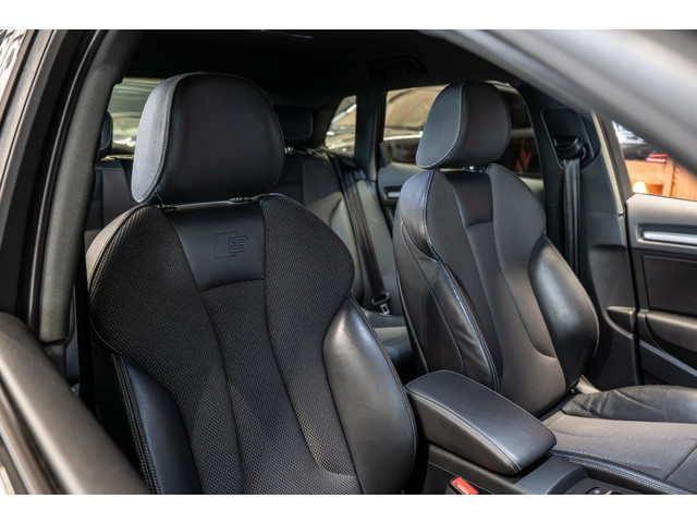 Foto 4 van Audi A3 Sportback 35 TFSI CoD Sport S Line Edition B&O | Nederlandse Auto