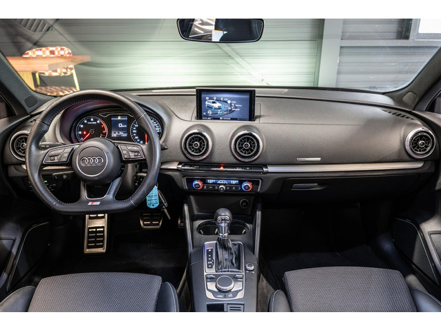 Foto 7 van Audi A3 Sportback 35 TFSI CoD Sport S Line Edition B&O | Nederlandse Auto