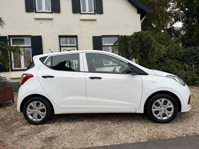 Foto 4 van Hyundai I10 1.0i i-Motion Comfort|Airco|Goed onderhouden|Nette auto!