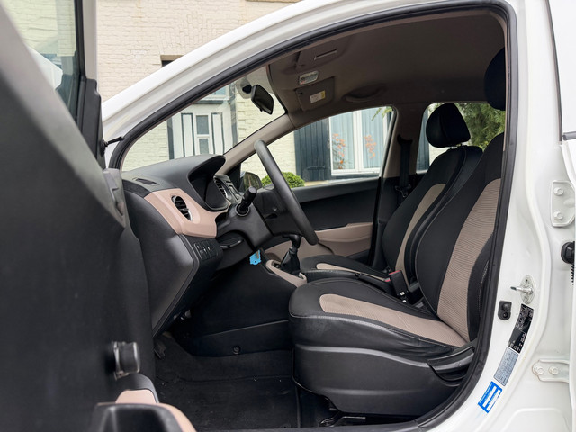 Foto 5 van Hyundai I10 1.0i i-Motion Comfort|Airco|Goed onderhouden|Nette auto!