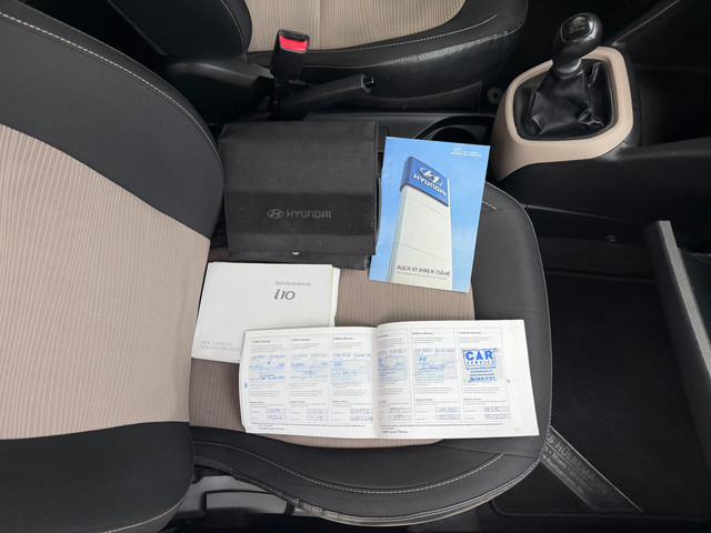 Foto 8 van Hyundai I10 1.0i i-Motion Comfort|Airco|Goed onderhouden|Nette auto!