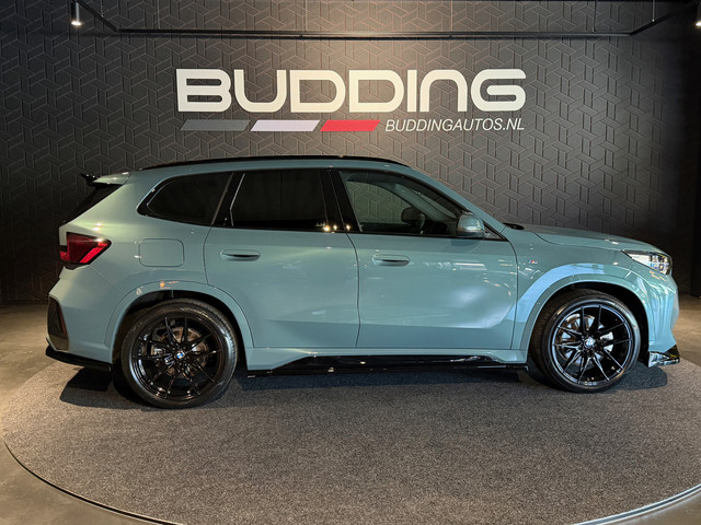 Foto 4 van BMW X1 xDrive25e | M-sport | Trekhaak | Keyless | 20''