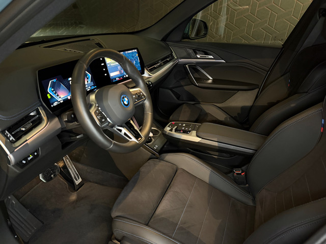 Foto 9 van BMW X1 xDrive25e | M-sport | Trekhaak | Keyless | 20''
