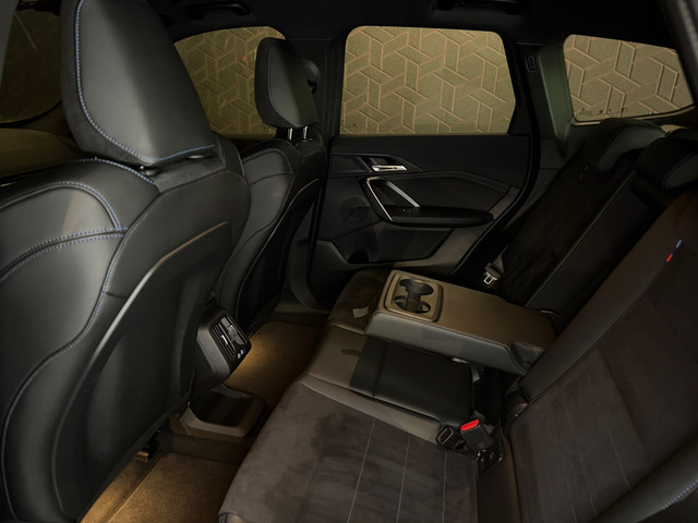 Foto 10 van BMW X1 xDrive25e | M-sport | Trekhaak | Keyless | 20''