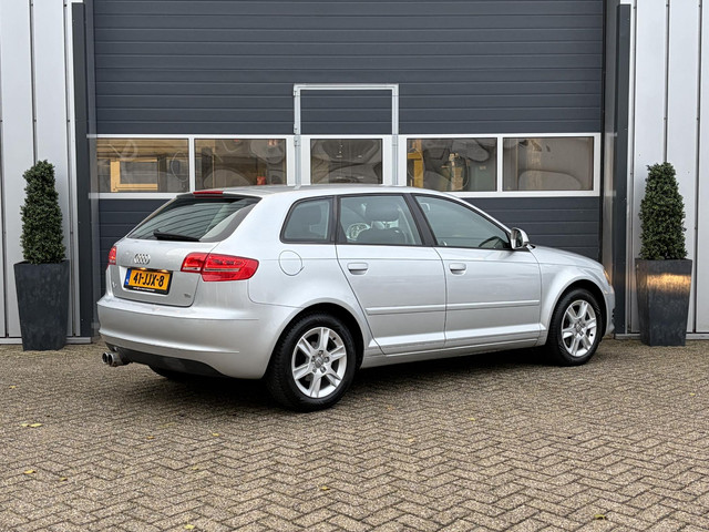 Foto 7 van Audi A3 Sportback 1.6 Attraction Business Edition | Airco | NAP | Climate | CV | Camera |