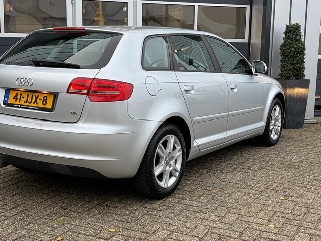 Foto 9 van Audi A3 Sportback 1.6 Attraction Business Edition | Airco | NAP | Climate | CV | Camera |