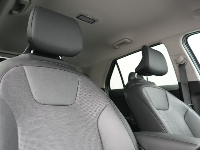 Foto 7 van Kia Niro 1.6 GDi ExecutiveLine PHEV 182pk Dealer O.H | Trekhaak Afn. | Adaptive Cruise | Head Up | C