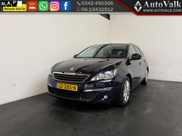 Foto 3 van Peugeot 308 SW 1.2 PureTech Blue Lease Executive (bj 2015)
