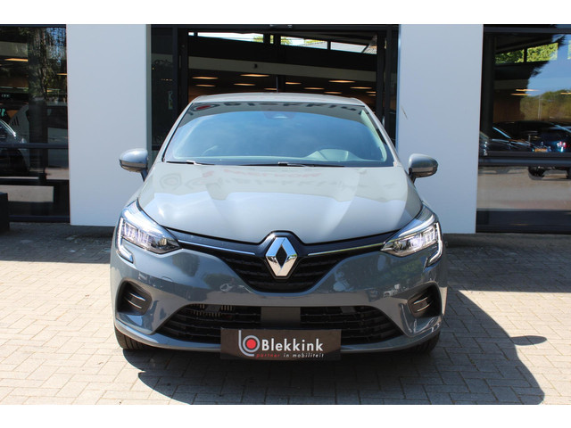 Foto 6 van Renault Clio 1.3 TCe Intens 130 pk EDC AUTOMAAT, Winterpakket