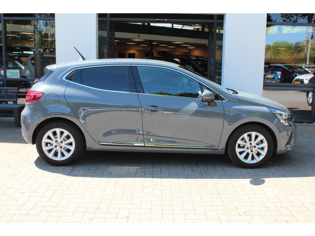 Foto 2 van Renault Clio 1.3 TCe Intens 130 pk EDC AUTOMAAT, Winterpakket