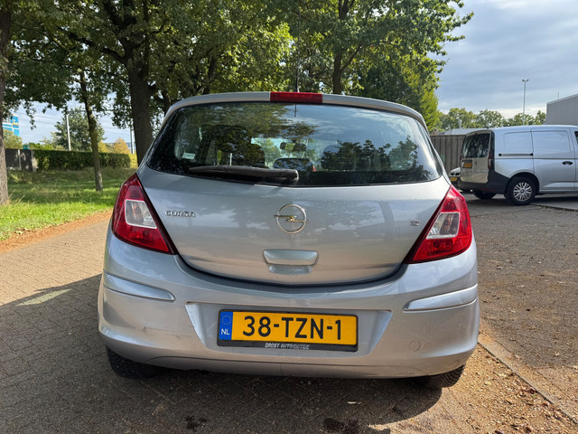 Foto 5 van Opel Corsa 1.2-16V Business 2008 airco automaat apk