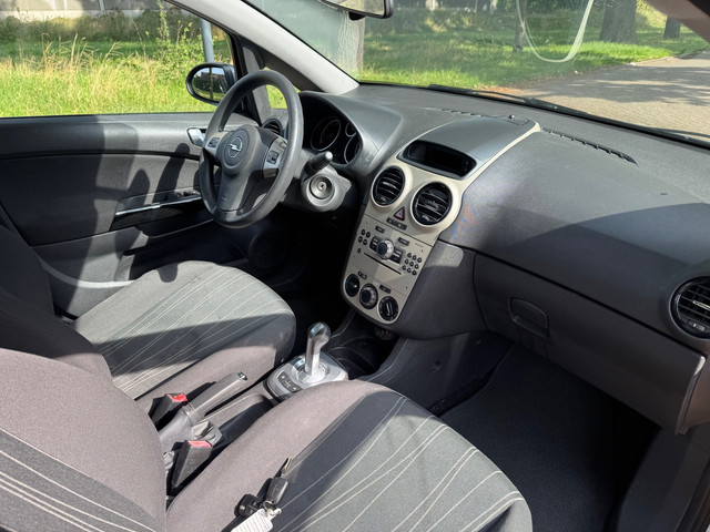 Foto 10 van Opel Corsa 1.2-16V Business 2008 airco automaat apk