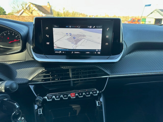 Foto 4 van Peugeot 2008 1.2 PureTech Active Navigatie Pdc Enz