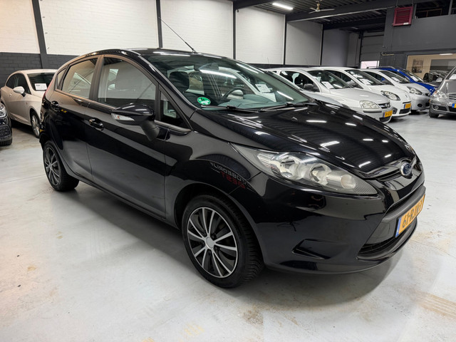 Foto 3 van Ford Fiesta 1.25 Limited Nap/Airco/5Drs/APK 10-2027!