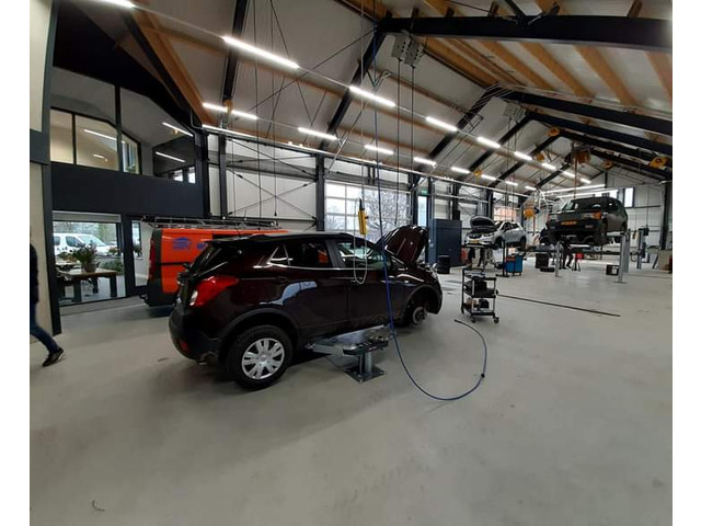 Foto 3 van Volkswagen Golf Sportsvan 1.5 TSI ACT Highline | Automaat | LED | Trekhaak | ACC | Navi | Stoelverwa