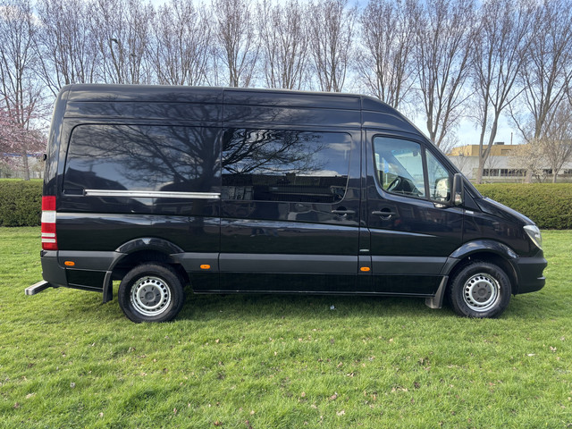Foto 4 van Mercedes-Benz Sprinter Mercedes-Benz Sprinter Camper 319 BlueTec / Automaat / Euro 6