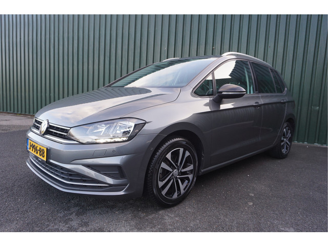 Foto 2 van Volkswagen Golf Sportsvan 1.5 TSI ACT 130pk + Carplay/ Airco/ Adapt.cruise/ Stoelverw./ Lage km.stan