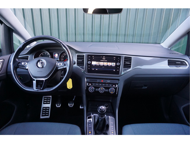 Foto 8 van Volkswagen Golf Sportsvan 1.5 TSI ACT 130pk + Carplay/ Airco/ Adapt.cruise/ Stoelverw./ Lage km.stan
