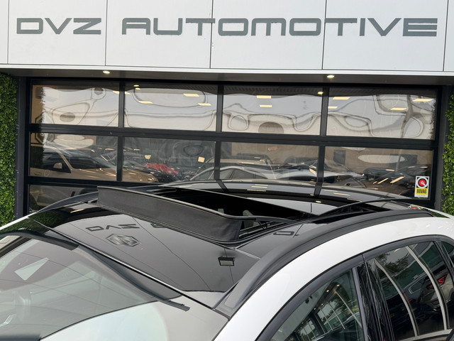 Foto 8 van Ford Kuga 2.5 PHEV 225PK ST-Line X | Pano | B&O Sound | Drive Assist