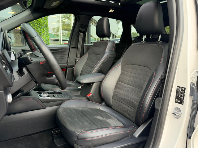 Foto 2 van Ford Kuga 2.5 PHEV 225PK ST-Line X | Pano | B&O Sound | Drive Assist