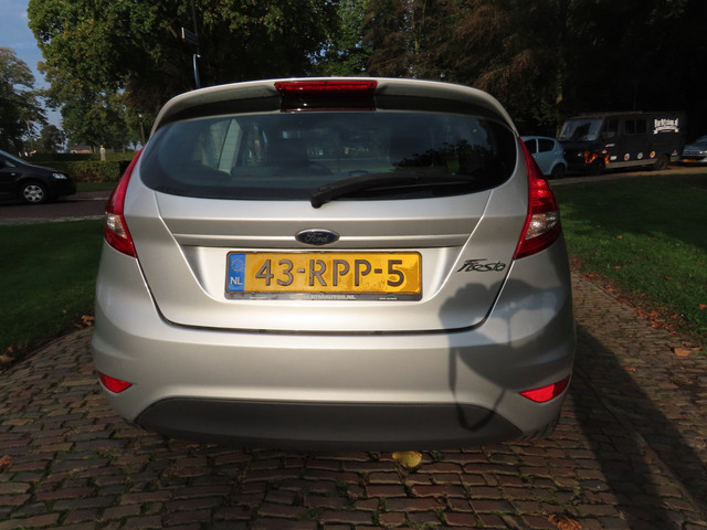 Foto 7 van Ford Fiesta 1.25 Limited Airco Stuurbekrachtiging