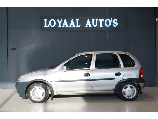 Foto 7 van Opel Corsa 1.2i-16V Strada | AUT | TREKHAAK | AIRCO | NAP