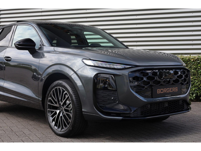Foto 2 van Audi Q3 Sportback e-hybrid SONOS l Rode stiksel l Pano l OLED l Matr
