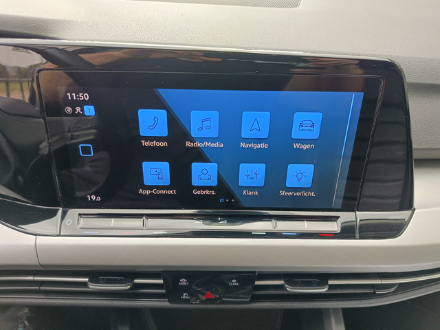 Foto 3 van Volkswagen Golf Variant 1.0 TSI Life | Airco | Leer | Adaptieve cruis controle | Getint glas | BTW |