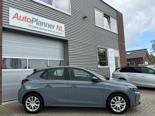 Foto 3 van Opel Corsa 1.2 Edition! Incl. Btw! Cruise! Navi! *6.399km!*