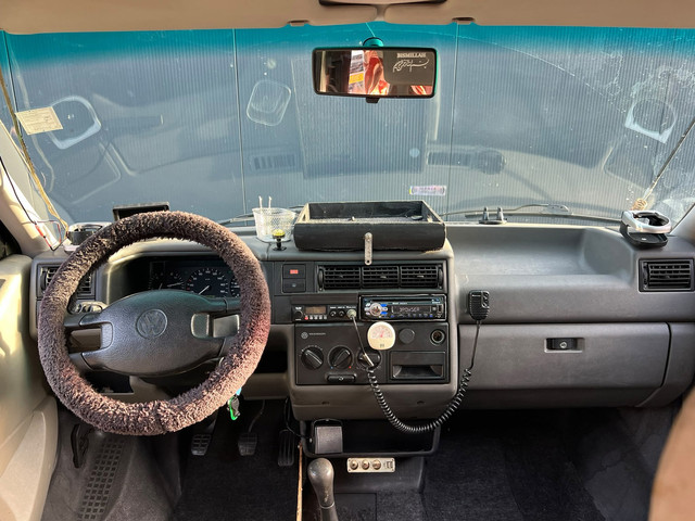 Foto 2 van Volkswagen 2.5 TDI 75 KW Camper * Cruise * Elek-ramen *