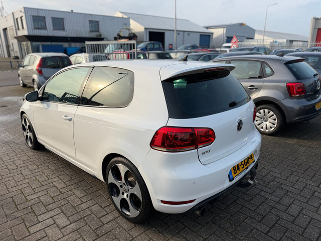 Foto 4 van Volkswagen Golf 2.0 GTI