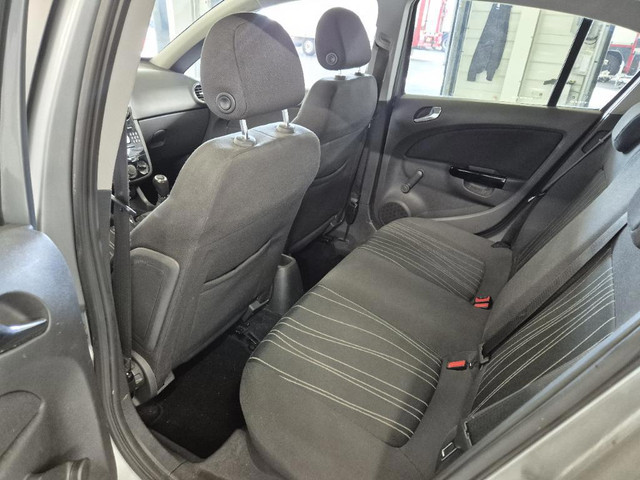 Foto 4 van Opel Corsa 1.2-16V '111' Edition AIRCO CRUISE TREKHAAK 2 X SLEUTELS