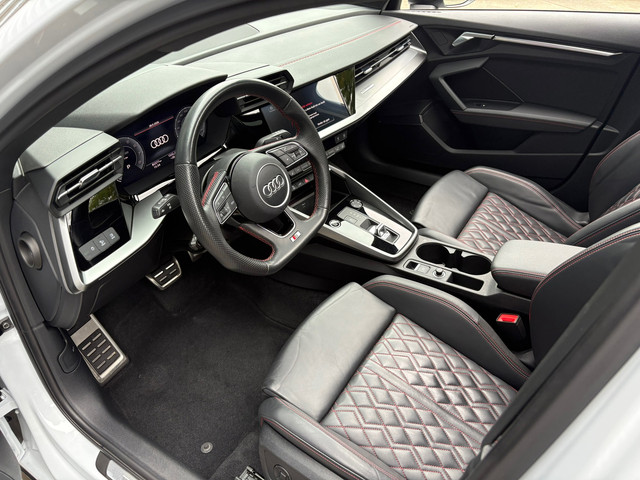 Foto 5 van Audi A3 Sportback 45 TFSI e S edition Competition