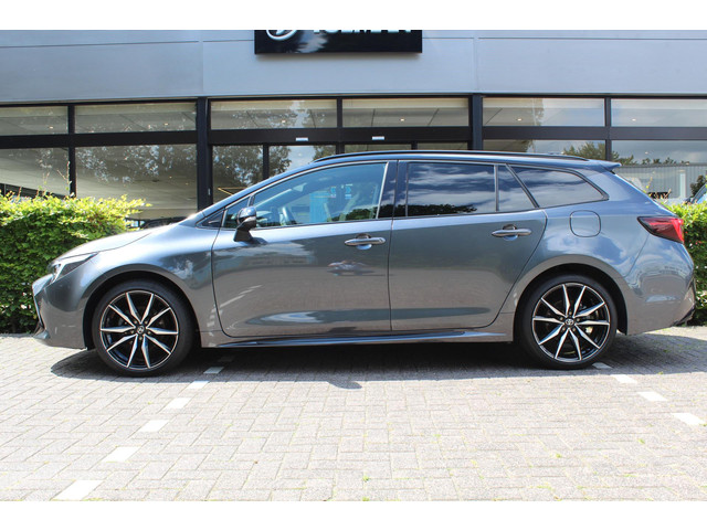 Foto 8 van Toyota Corolla Touring Sports 1.8 Hybrid GR-Sport Bi-Tone | Rijklaar | Trekhaak | Navi | Apple/Andro