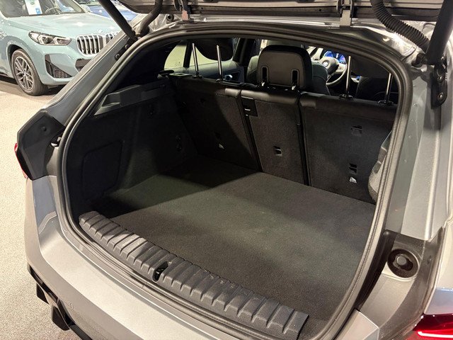 Foto 4 van BMW 1-serie 120 M Sport Design Edition Panoramadak | Stoelverwarming | Camera | Carplay