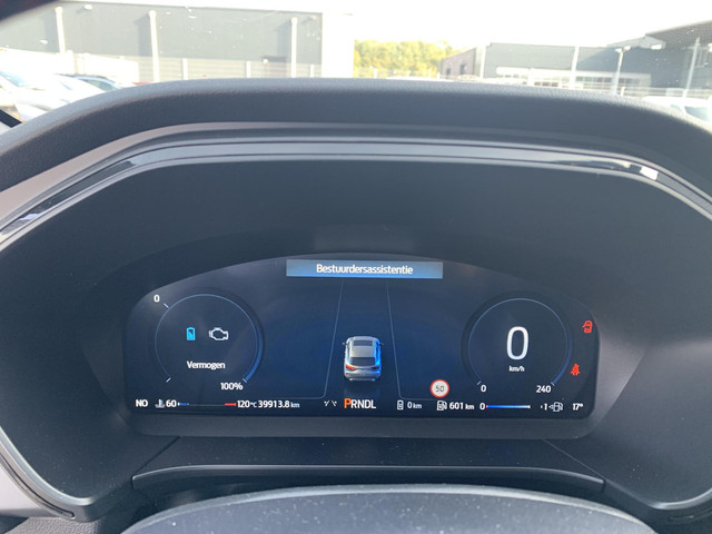 Foto 8 van Ford Kuga 2.5 PHEV ST-Line X | Wegklapbare Trekhaak | Panoramadak | Adaptive LED | Head up Display |