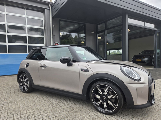 Mini 3-Deurs 2.0 Cooper S Resolute Edition * Super Netjes !!!