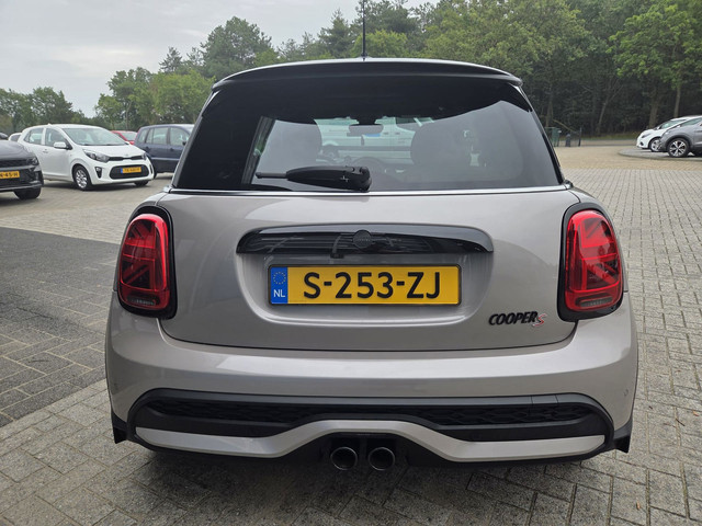 Foto 3 van Mini 3-Deurs 2.0 Cooper S Resolute Edition * Super Netjes !!!