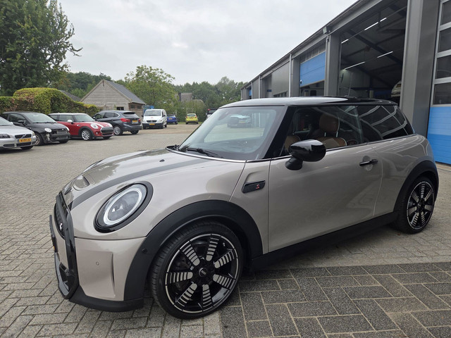 Foto 7 van Mini 3-Deurs 2.0 Cooper S Resolute Edition * Super Netjes !!!