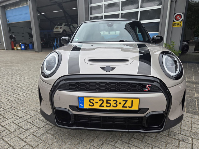 Foto 9 van Mini 3-Deurs 2.0 Cooper S Resolute Edition * Super Netjes !!!