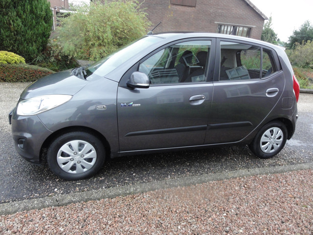 Hyundai i10 1.0 Black pack AIRCO A.P.K 24-01-2027 !!