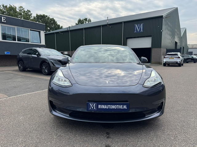 Tesla Model 3 Long Range AWD 75 kWh VAN: 31.900,- VOOR: 29.440,- UW HERFSTVOORDEEL: 2.460,- EURO | S