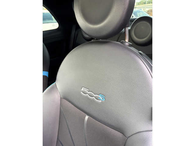Foto 10 van Fiat 500 1.2 Lounge |CarPlay!|Climate Control!|