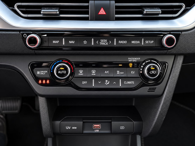 Foto 2 van Kia E-Niro DynamicLine 64 kWh|SOH100%|Fase 3|DealerOnderh|