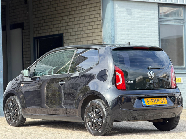 Foto 2 van Volkswagen Up! 1.0|NAP|AIRCO|NIEUWEAPK|NIEUWEBEURT|BOEKJES!