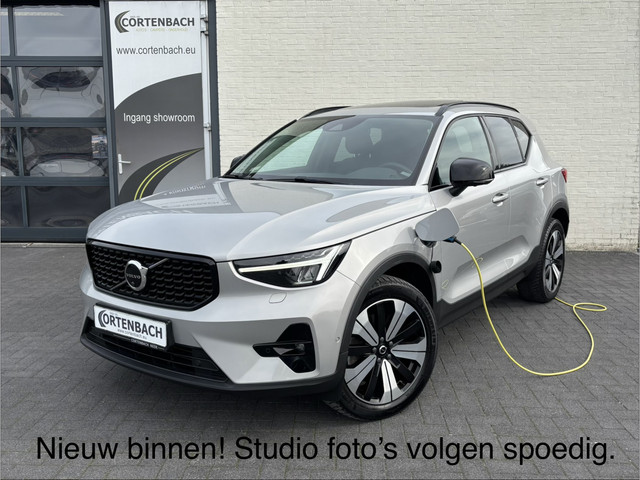 Volvo XC40 1.5 T5 Plug-in hybrid Ultimate Dark | Zwenkbare trekhaak | Panoramadak | Blis | Memory |