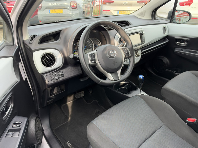 Foto 5 van Toyota Yaris 1.5 Full Hybrid Aspiration | Camera | Cruise Control | Navigatie